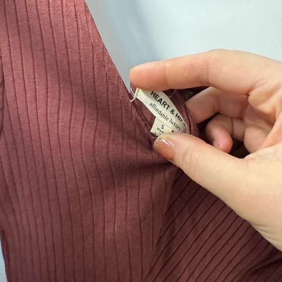 Heart and hips ribbed midi dress S // 090502 - Picture 2 of 2